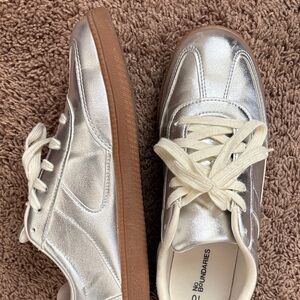 No Boundaries Metallic Silver Women's Sneakers